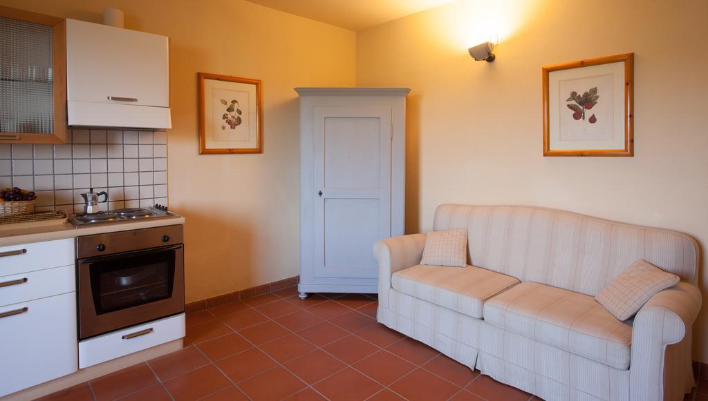 La Certaldina Apartment *